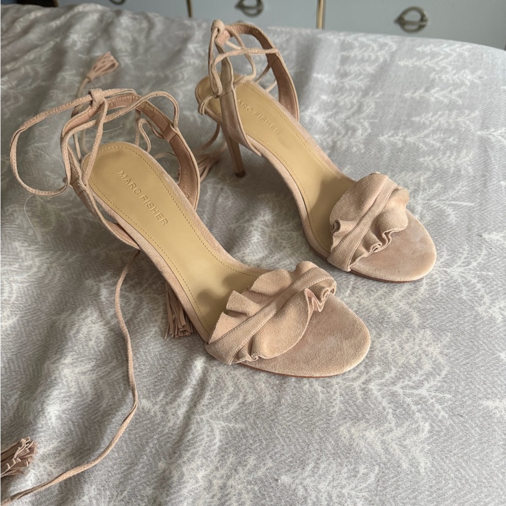 Marc Fisher Dainty Nude Heels Women’s Size 8.5
